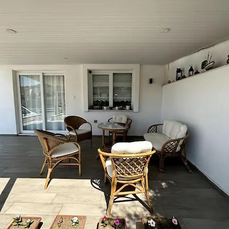 Embrace The Sea And Nature In Akbuek! Apartment