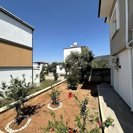 Embrace The Sea And Nature In Akbuek! Apartment