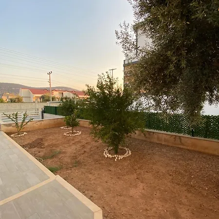 Embrace The Sea And Nature In Akbuek! Apartment